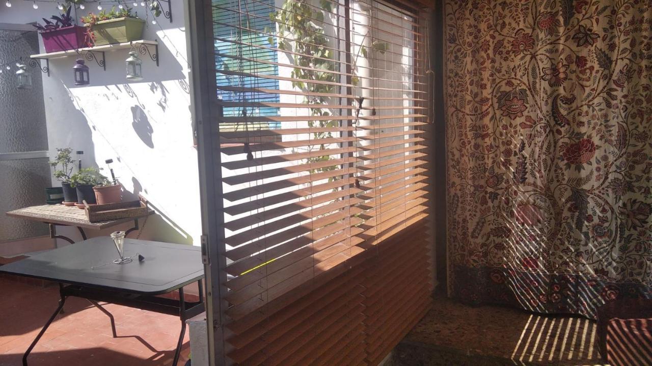 Naturalia: La Casita Con Patio Caces Exteriör bild