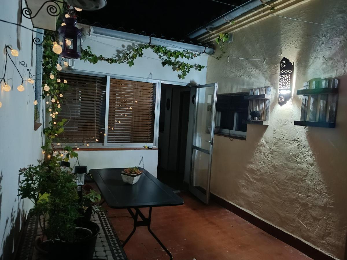 Naturalia: La Casita Con Patio Caces Exteriör bild